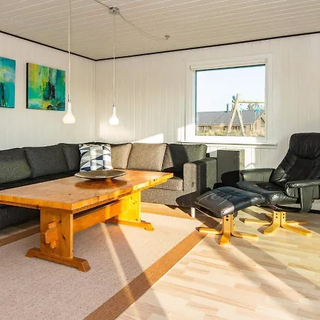 8 Person Holiday In Ringk Bing *